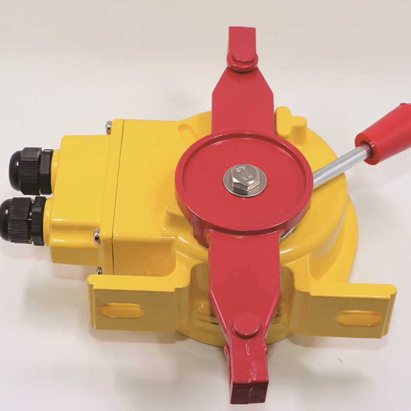 帶接線盒雙向拉繩開關(guān)1