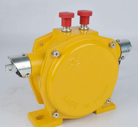 AS-LS350手動耐酸堿雙向拉繩開關(guān)、ATLS-100B22拉繩開關(guān)都經(jīng)過防水測試生產(chǎn)廠家