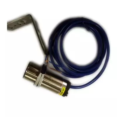 SS2-220V-B-1提升機速度開關、SSS-HL速度傳感器安裝在被傳動軸旁廠家